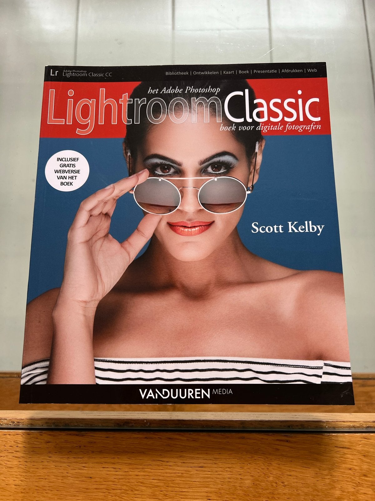 Lightroom Classic CC boek voor digitale fotografen, Ophalen of Verzenden, Zo goed als nieuw, Fotografie algemeen