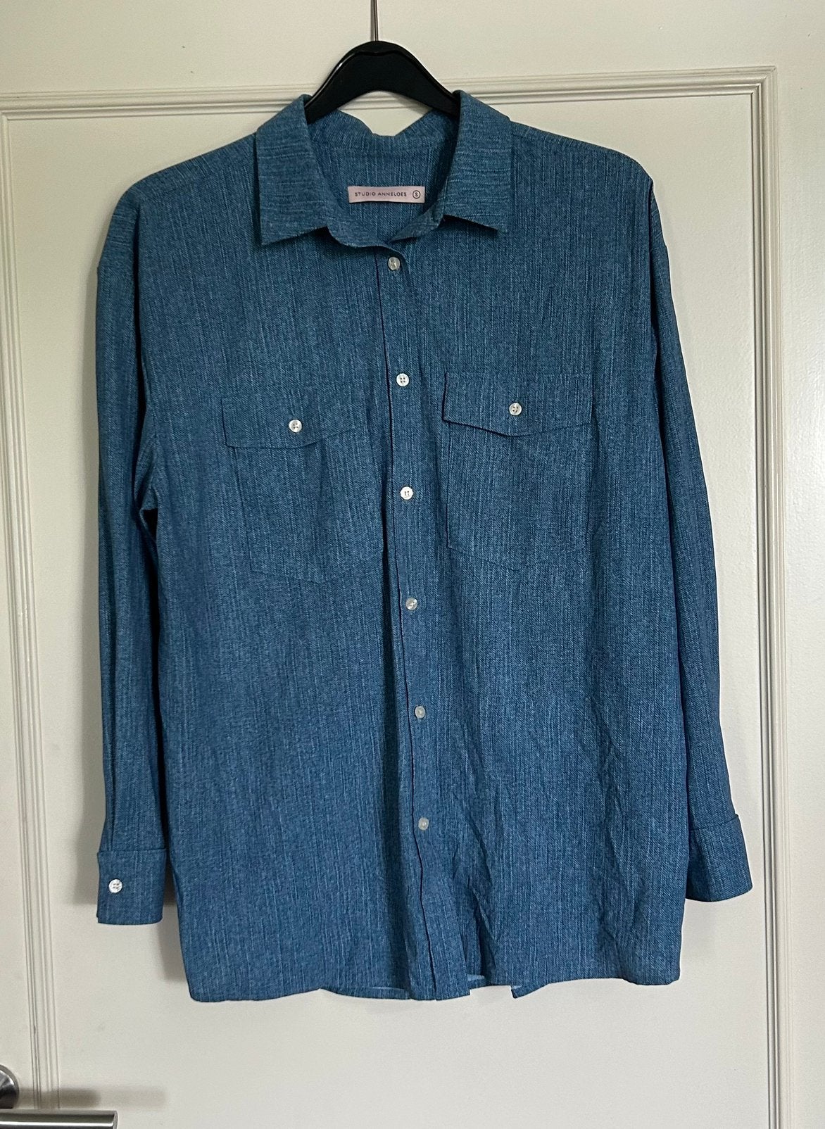 Blauwe Denim Look Studio Anneloes blouse in S, Verzenden, Zo goed als nieuw, Maat 36 (S), Blauw