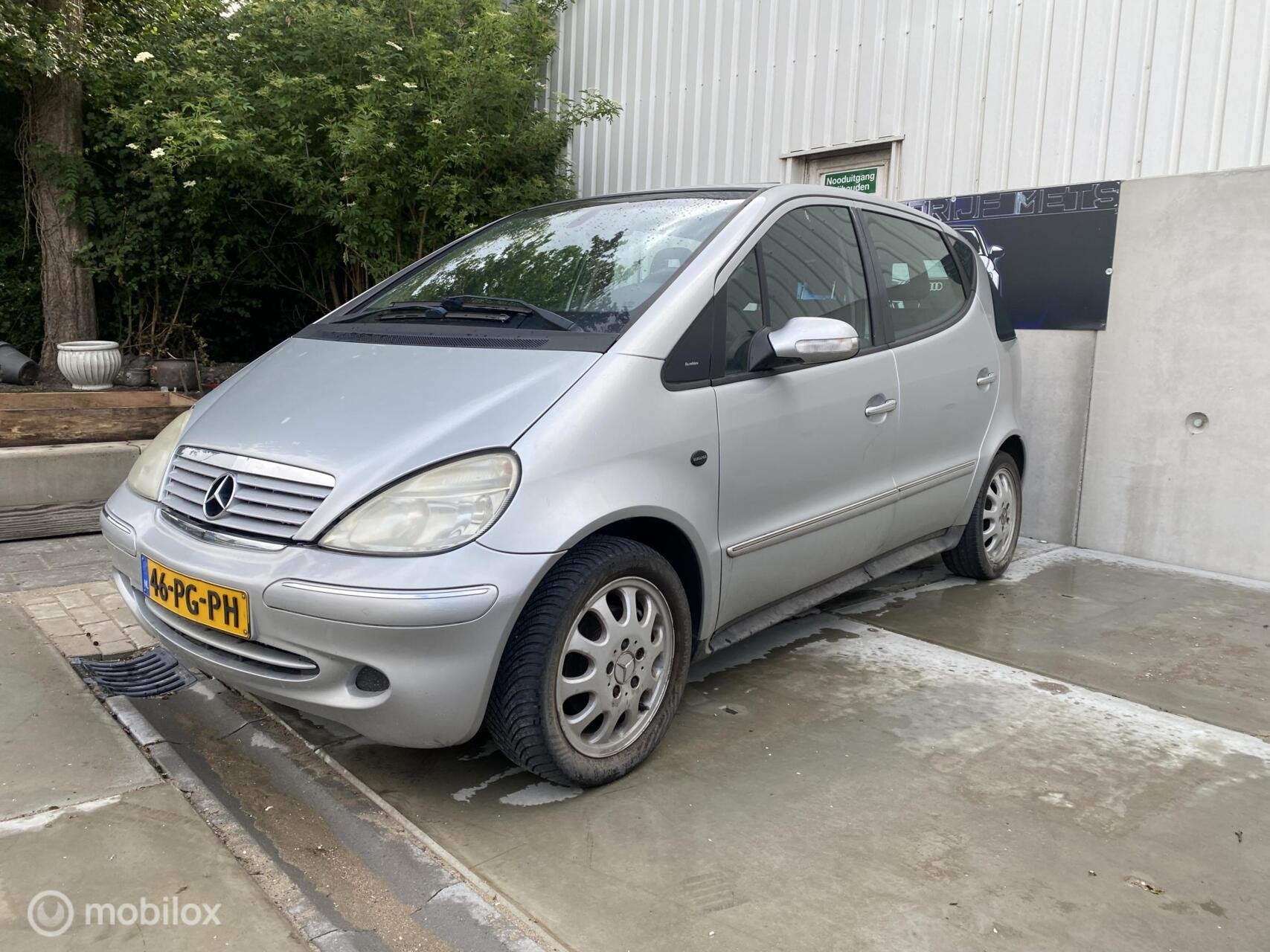 Mercedes A-klasse 160 Elegance HANDEL/EXPORT, Stof, 4 cilinders, 400 kg, Bedrijf
