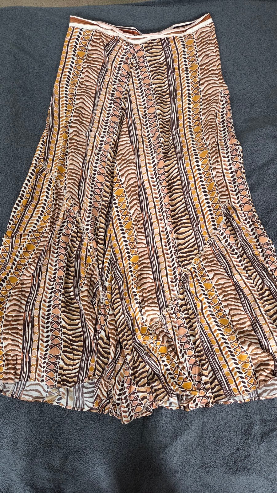 Caroline Biss Maxi rok. Maat 42 - Bruin/Beige Print, Kleding | Dames, Bruin, Verzenden, Maat 42/44 (L), Zo goed als nieuw