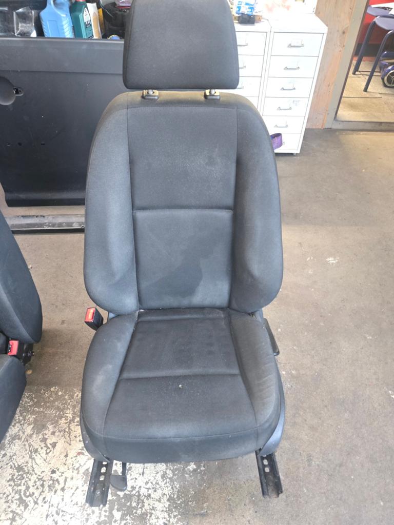 Linker stoel Mercedes Sprinter W907, Auto-onderdelen, Interieur en Bekleding, Ophalen of Verzenden