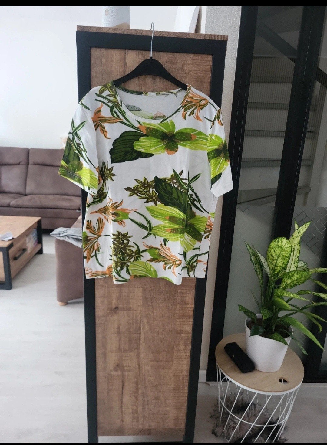 shirt, Kleding | Dames, T-shirts, Ophalen of Verzenden, Zo goed als nieuw, Maat 42/44 (L), Korte mouw