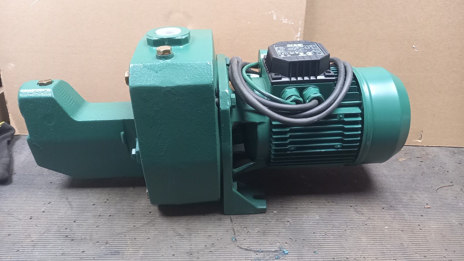 DAB JET 151M waterpomp, Info@dab.com, Zo goed als nieuw, Beregeningspomp, Dabweg 1