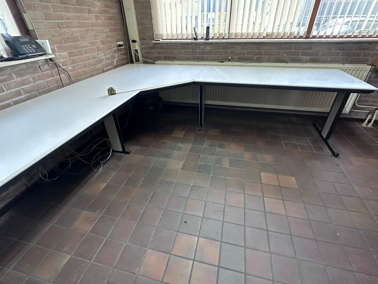 Complete Werkplek met Hoekbureau en Bureaustoel, Huis en Inrichting, Bureaus, Ophalen, Gebruikt