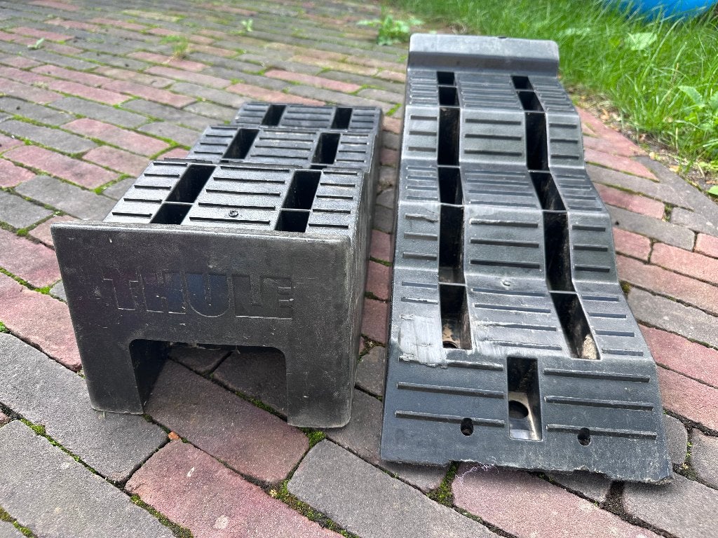Thule Levelers (voor camper), Caravans en Kamperen, Ophalen, Zo goed als nieuw