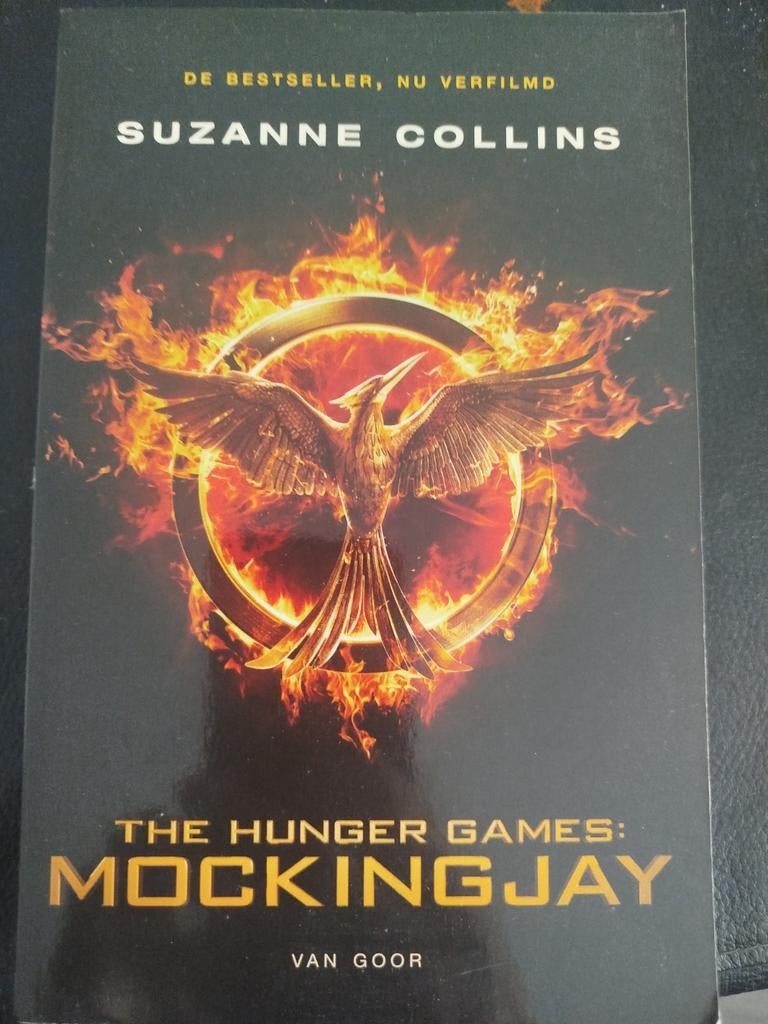 HUNGER GAMES MOCKINGJAY PAPERBACK, Ophalen of Verzenden, Gelezen, Suzanne Collins