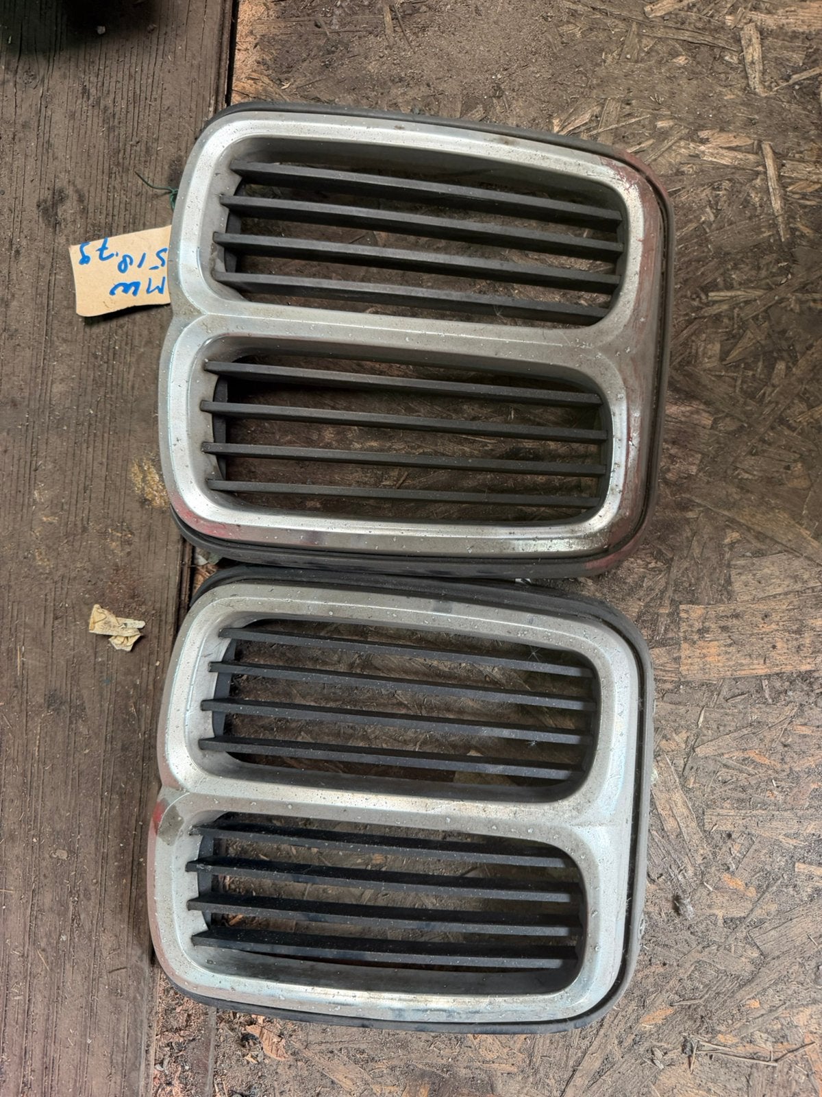 Bmw e12 grill 520i 525i 530i 535i, Ophalen of Verzenden