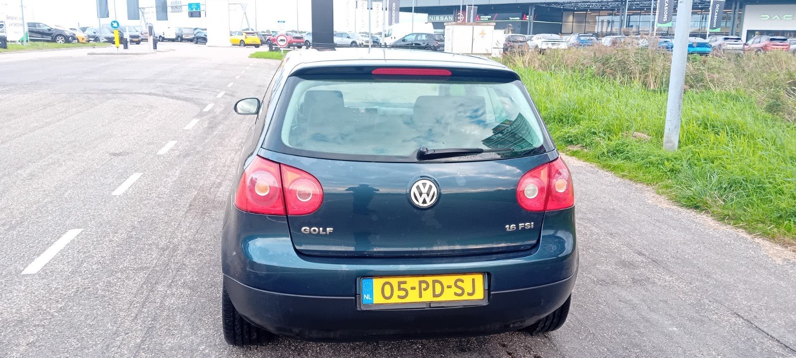 Foto 7 van Volkswagen Golf 1.6 16V FSI 85KW 3D 2004 Blauw