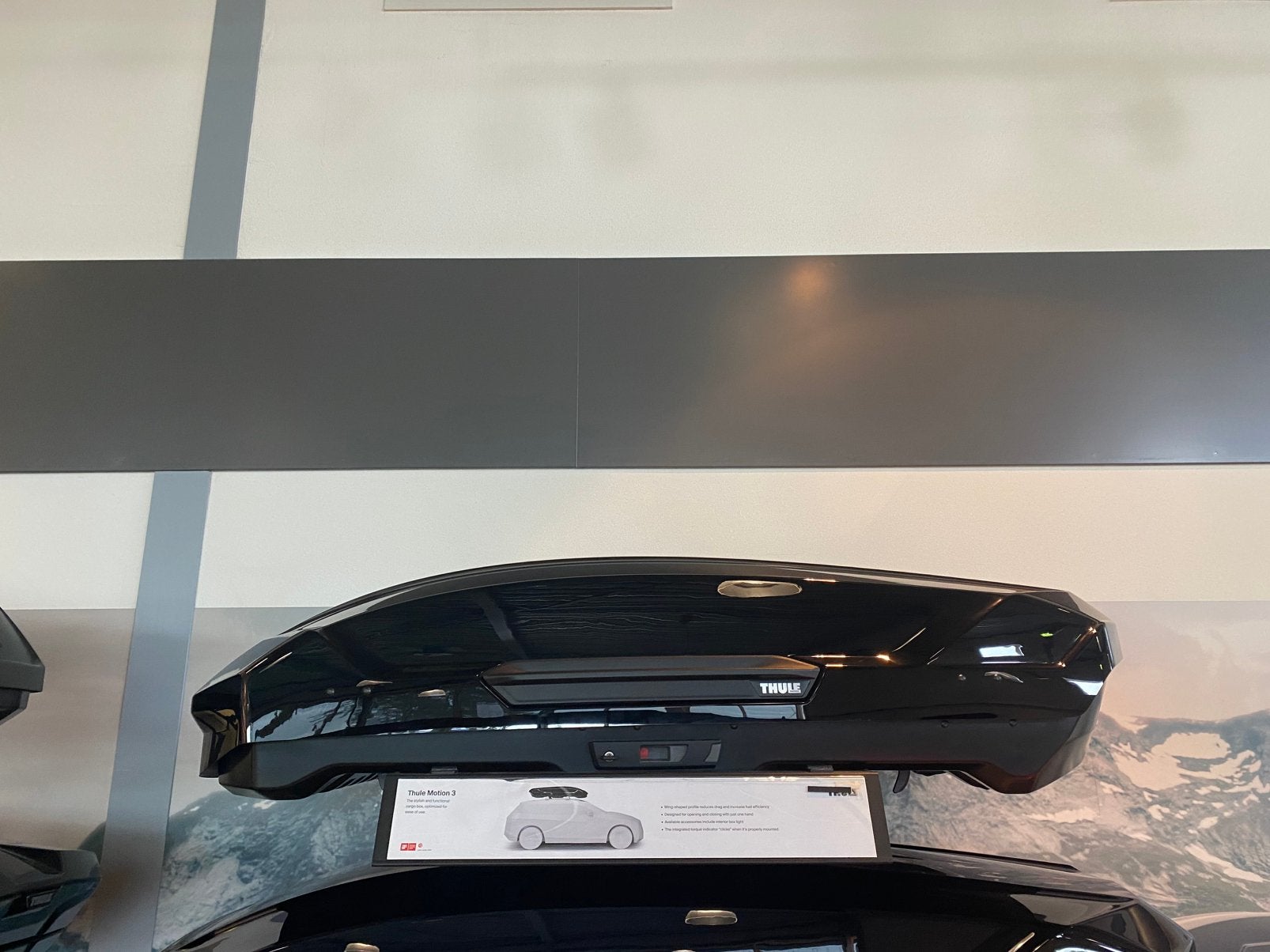 Thule Motion 3 M Dakkoffer Black Glossy, Auto diversen, Ophalen, Nieuw