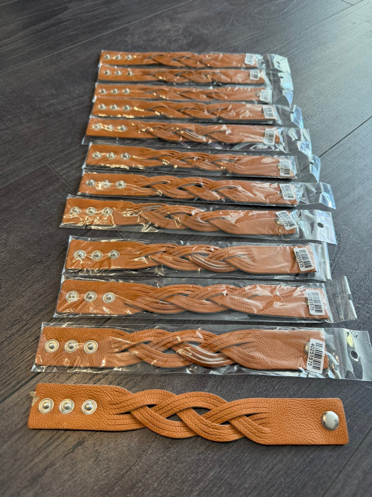 Partij 12 stuks kunst leren armbanden 21/1, Verzenden, Nieuw, Overige kleuren, Leer
