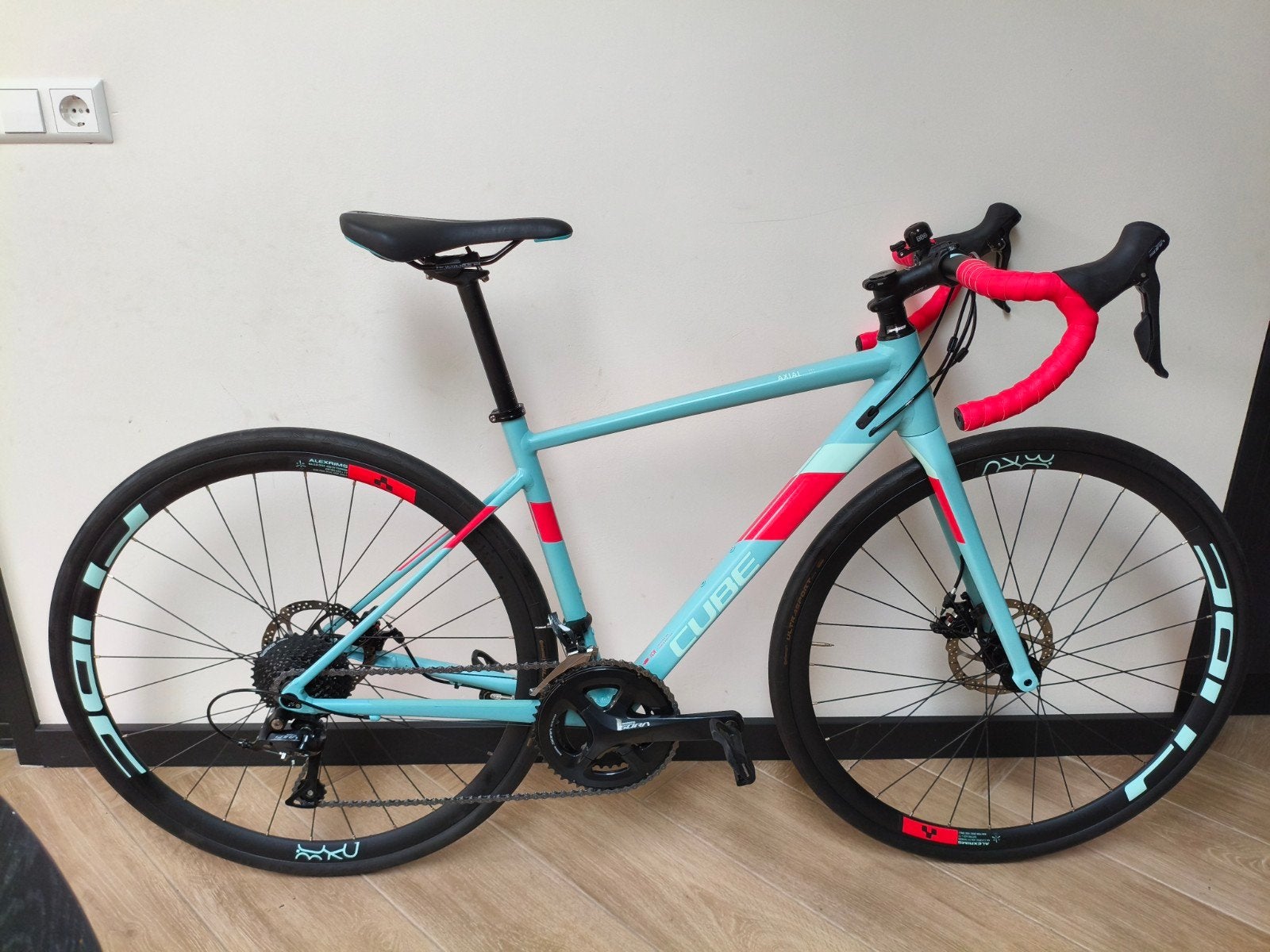 cube axial ws pro disc 50cm ( dames racefiets), Fietsen en Brommers, Fietsen | Racefietsen, 28 inch, Aluminium, 49 tot 53 cm, Zo goed als nieuw