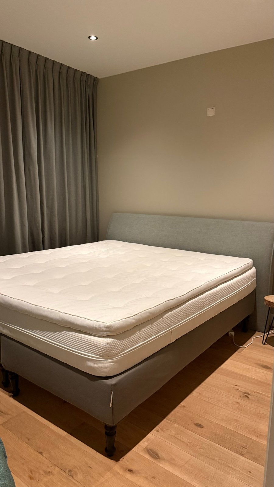 IKEA matras + topper (180x200 cm) - Zeer goede staat, Tweepersoons, Ophalen of Verzenden, Zo goed als nieuw, Matras