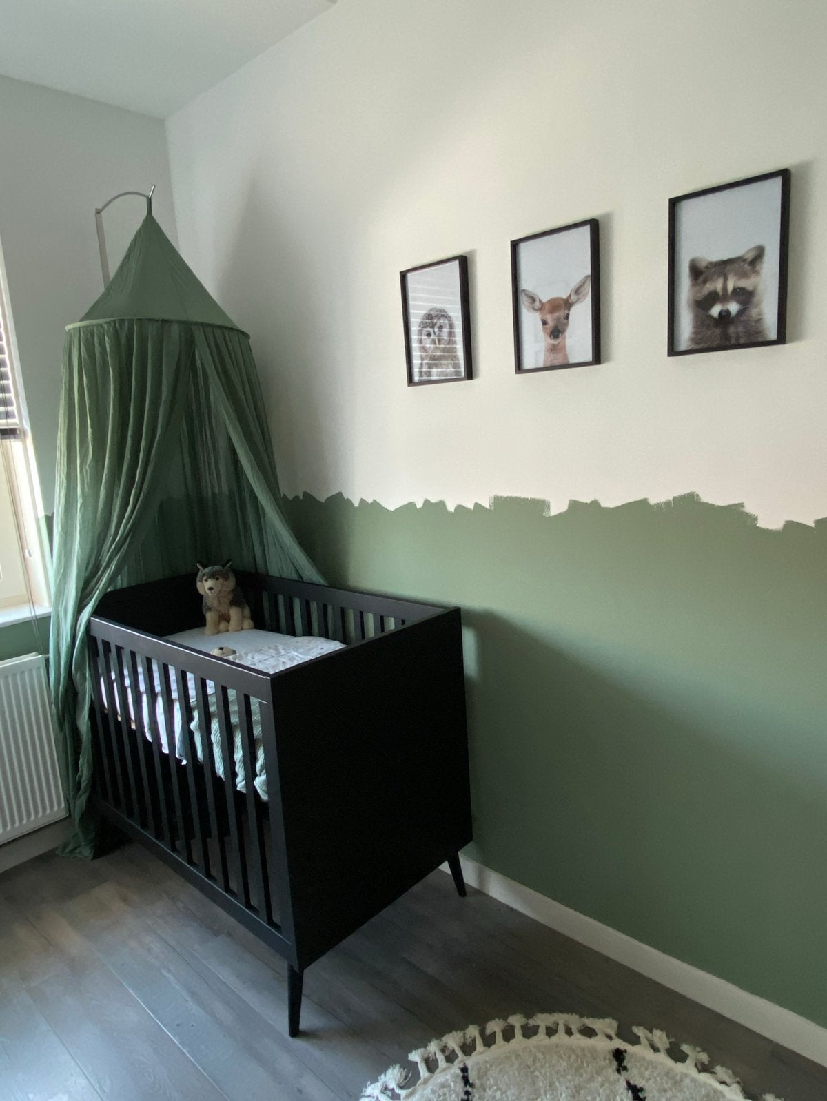 Europe Baby Sterre Ledikant Zwart met Matras, Kinderen en Baby's, Ophalen, Gebruikt, 70 tot 85 cm, Lattenbodem