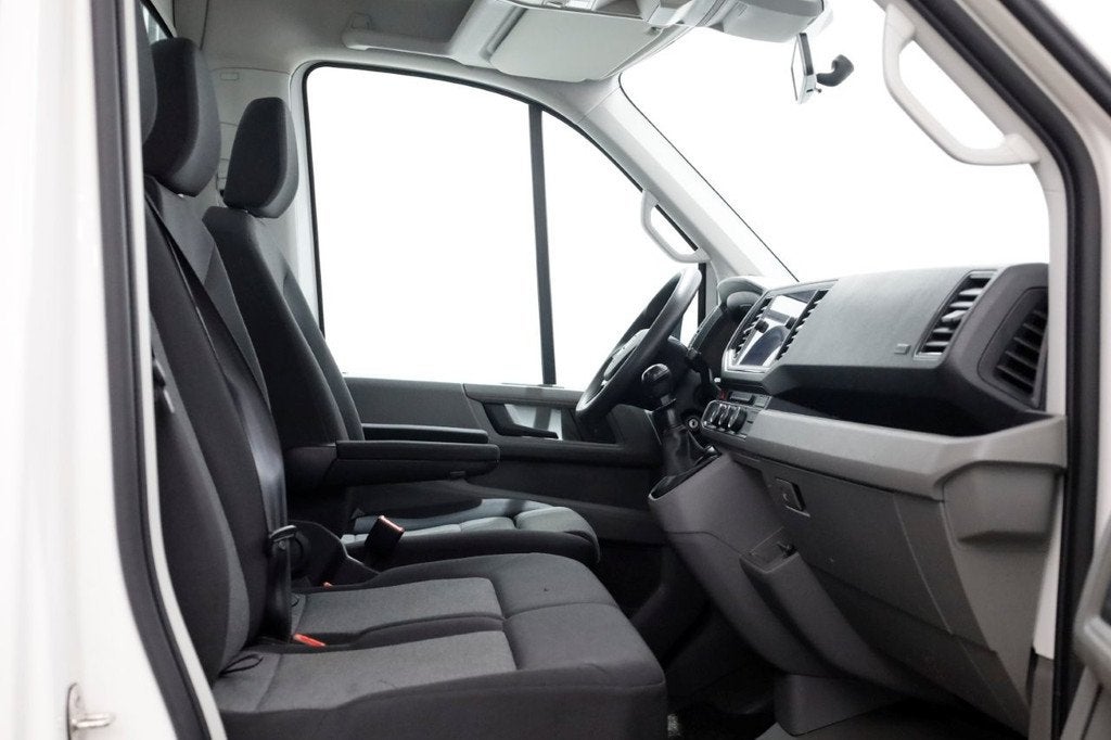 Volkswagen Crafter 50 2.0 TDI 177pk Open Laadbak L433cm Trek, Achterwielaandrijving, Gebruikt, Euro 6, Volkswagen