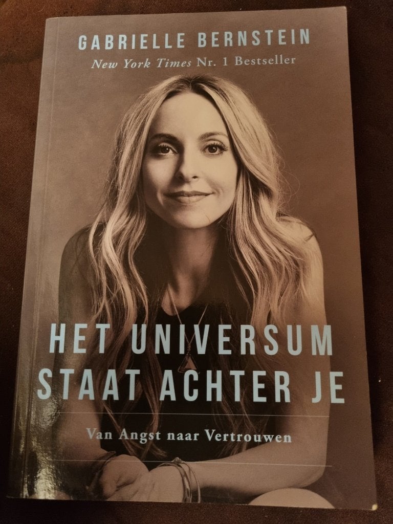 Het universum staat achter je, Boeken, Esoterie en Spiritualiteit, Gelezen, Achtergrond en Informatie, Ophalen of Verzenden, Gabrielle Bernstein