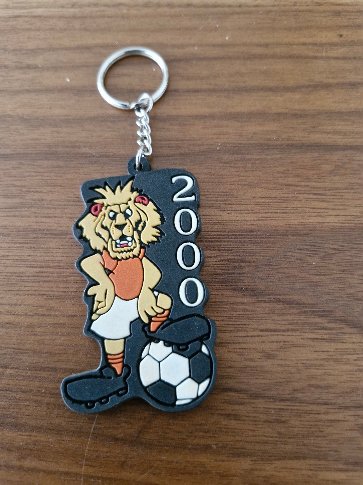 102 Oranje Leeuw 2000 Voetbal Sleutelhanger, Ophalen of Verzenden