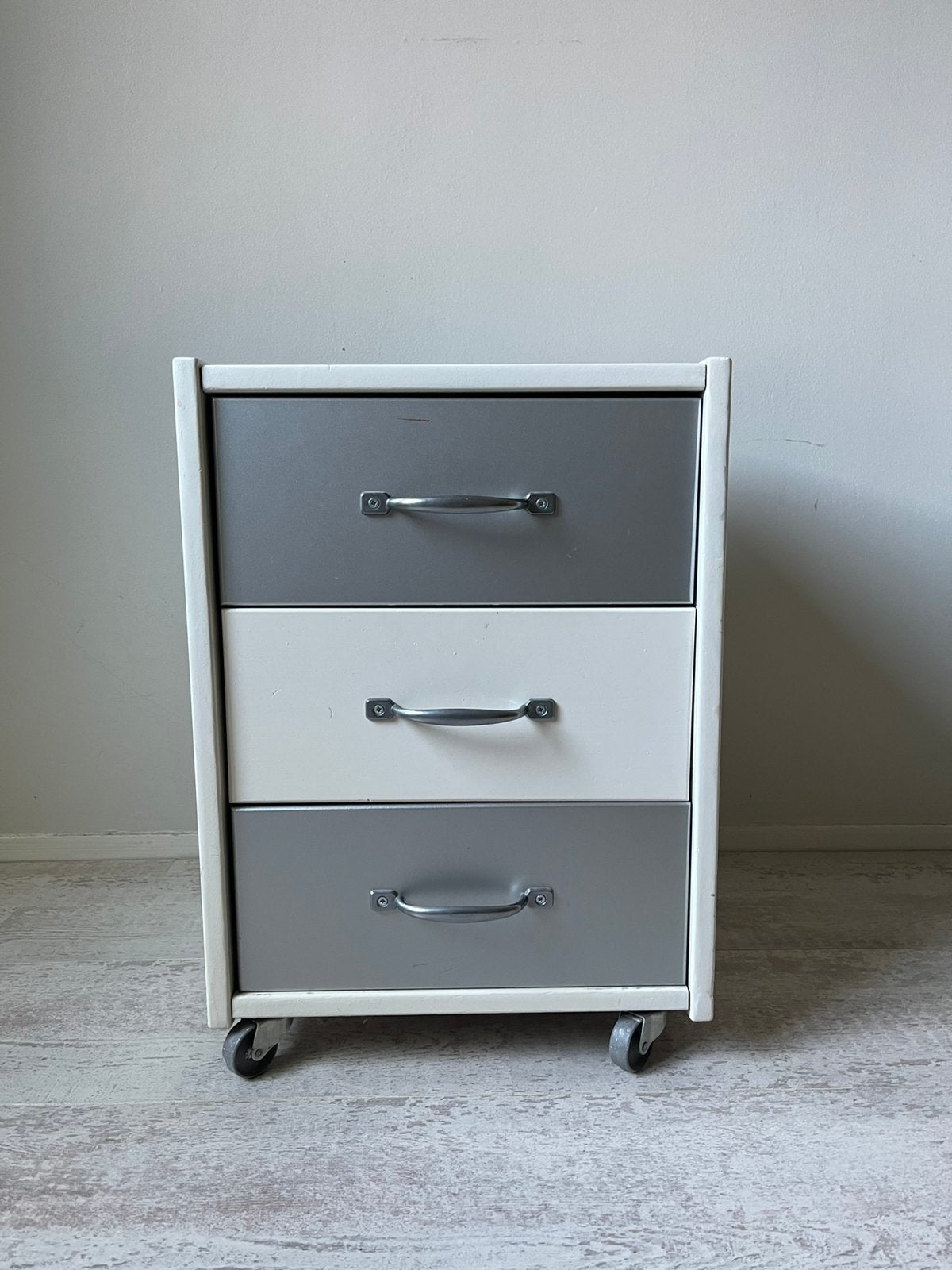 Ladekastje op wieltjes, Huis en Inrichting, Kasten | Ladekasten, Ophalen, Minder dan 50 cm, Zo goed als nieuw, 3 of 4 laden