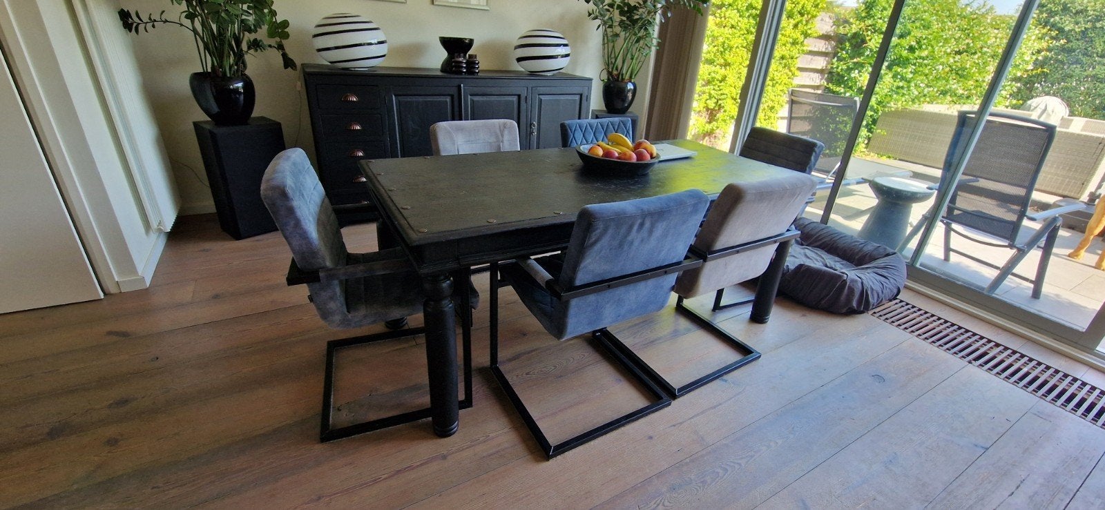 Robuuste Zwarte Eettafel met 6 Stoelen, Gebruikt, Vijf personen of meer, 200 cm of meer, 150 tot 200 cm