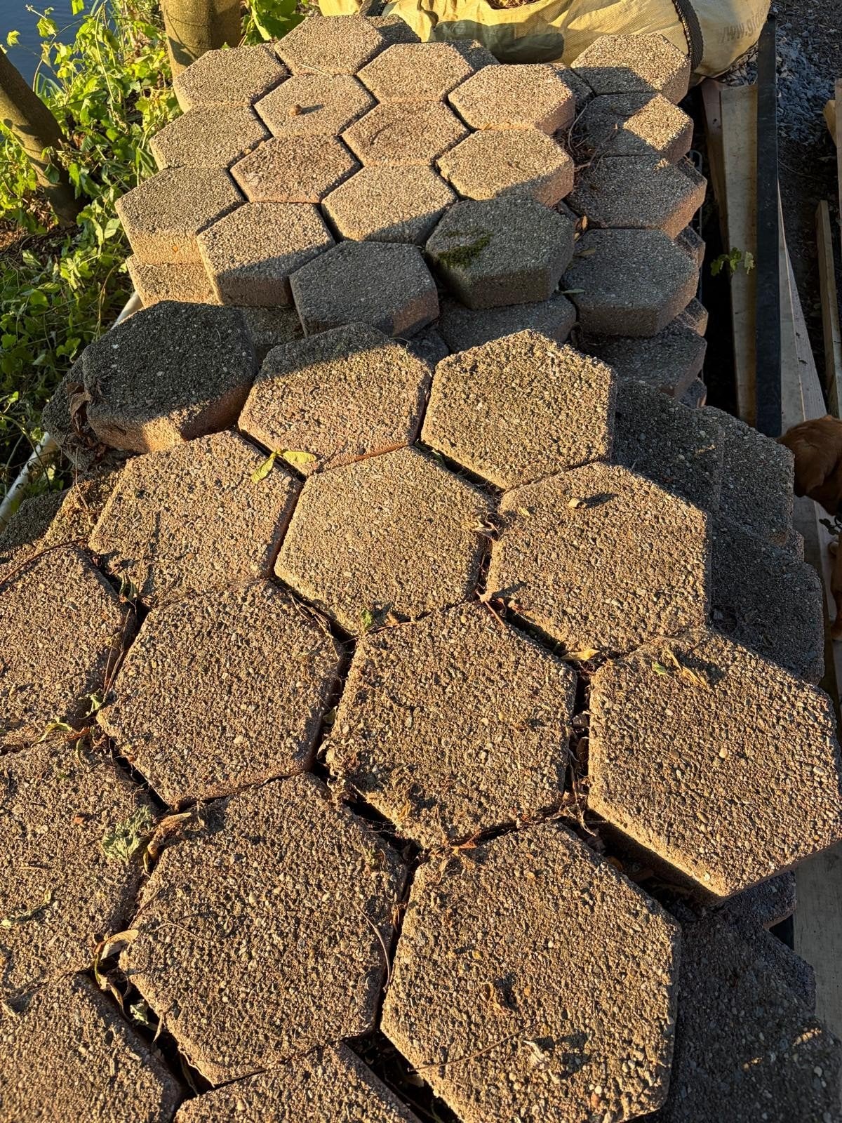 Hexagon betontegels, circa 14 m2, Ophalen of Verzenden, Gebruikt, Beton, 10 m² of meer