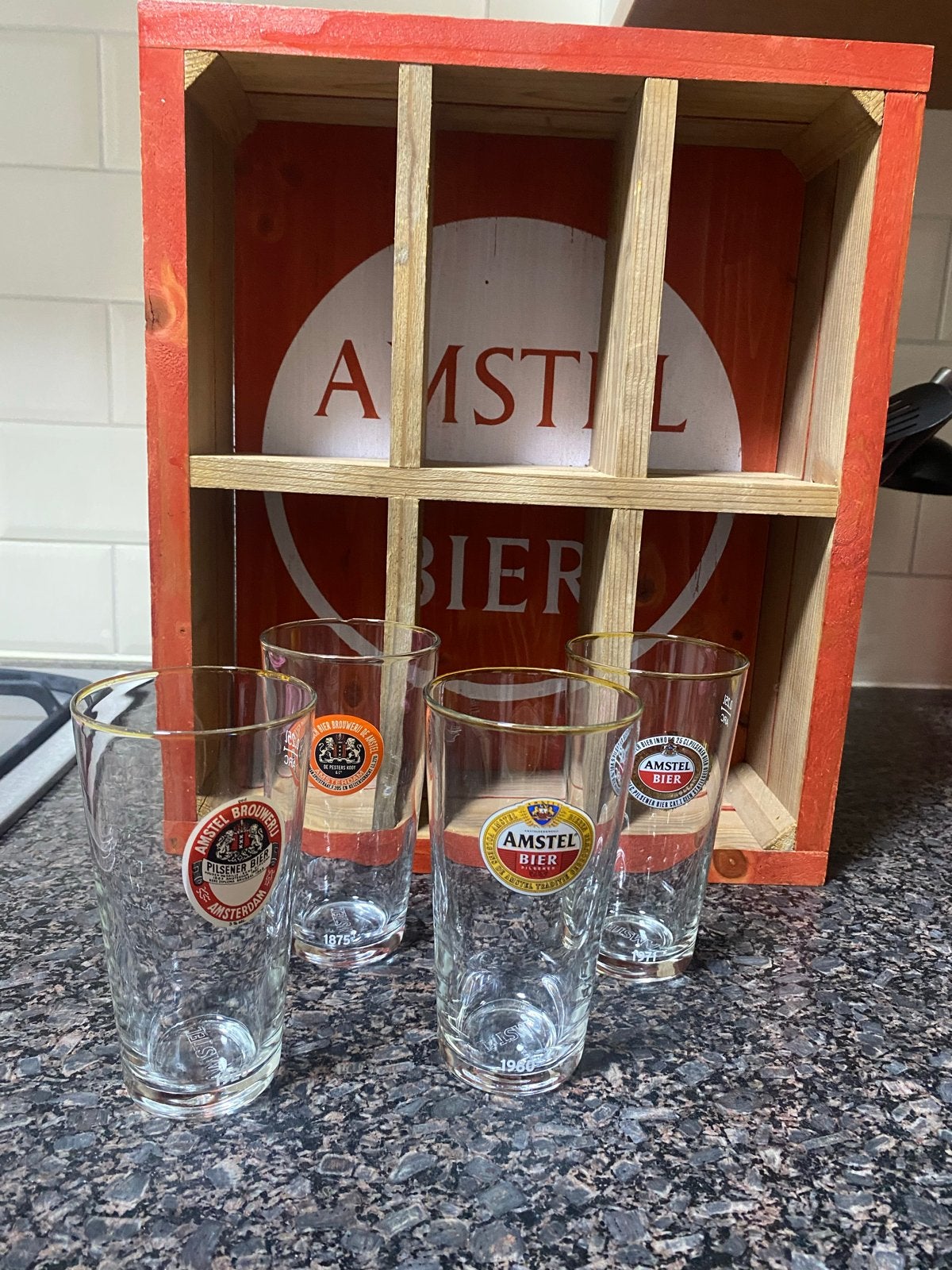 Amstel Bier Glazen en Houten Krat - Vintage Set, Vintage, Gebruikt, Ophalen of Verzenden, Glas