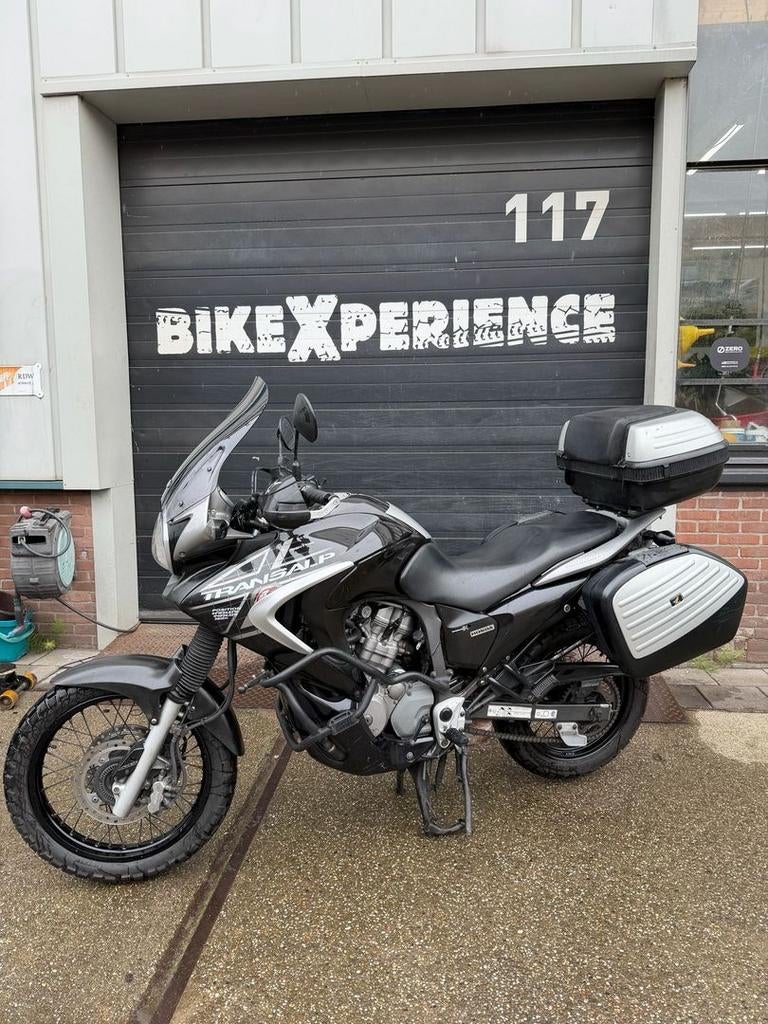 HONDA XL 700 V TRANSALP ABS (bj 2010), 2 cilinders, HONDA, Motorrijbewijs A, Bedrijf