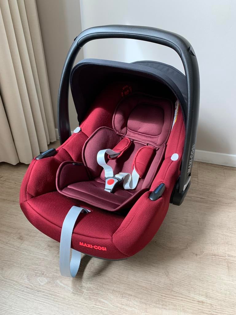 Maxi Cosi Tinca bordeauxrood 0+, Kinderen en Baby's, Autogordel, Ophalen of Verzenden, Zo goed als nieuw, 0 t/m 13 kg