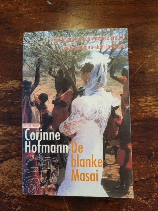 Corinne Hofmann- De blanke masai, Boeken, Gelezen, Europa overig, Corinne Hofmann, Ophalen of Verzenden