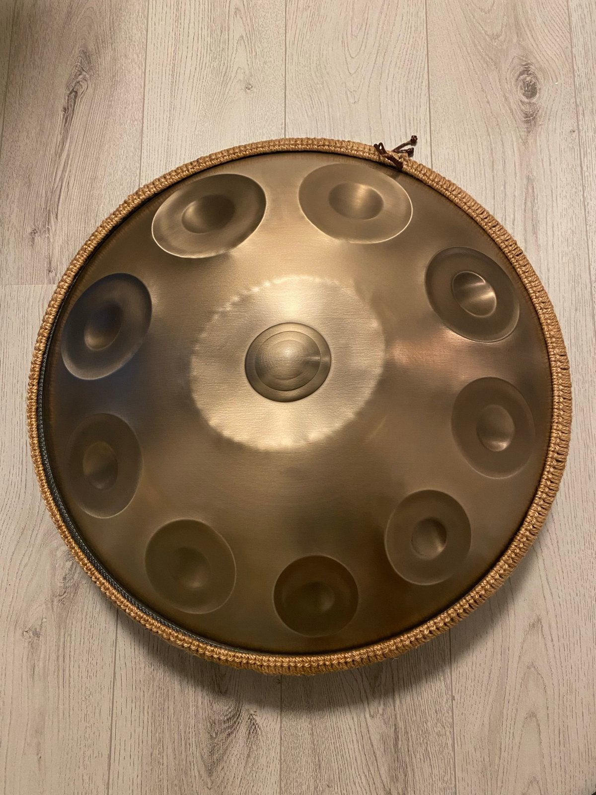 Handpan 10 tonen 22 inch D mineur Kurd met accessoires, Muziek en Instrumenten, Ophalen of Verzenden, Nieuw, Melodische percussie