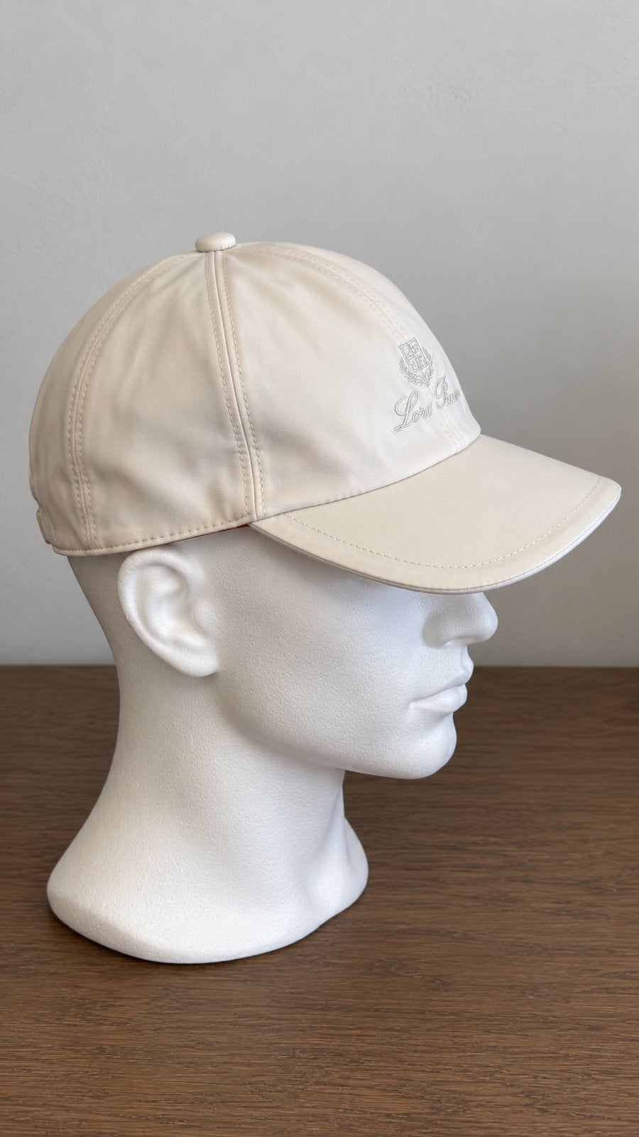 Loro piana pet maat M - Creme / Wit, Ophalen of Verzenden, Nieuw, 57 cm (M, 7⅛ inch) of minder, Pet