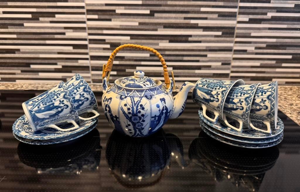 Lange Lijs kop en schotels en theepotje vintage, Ophalen of Verzenden
