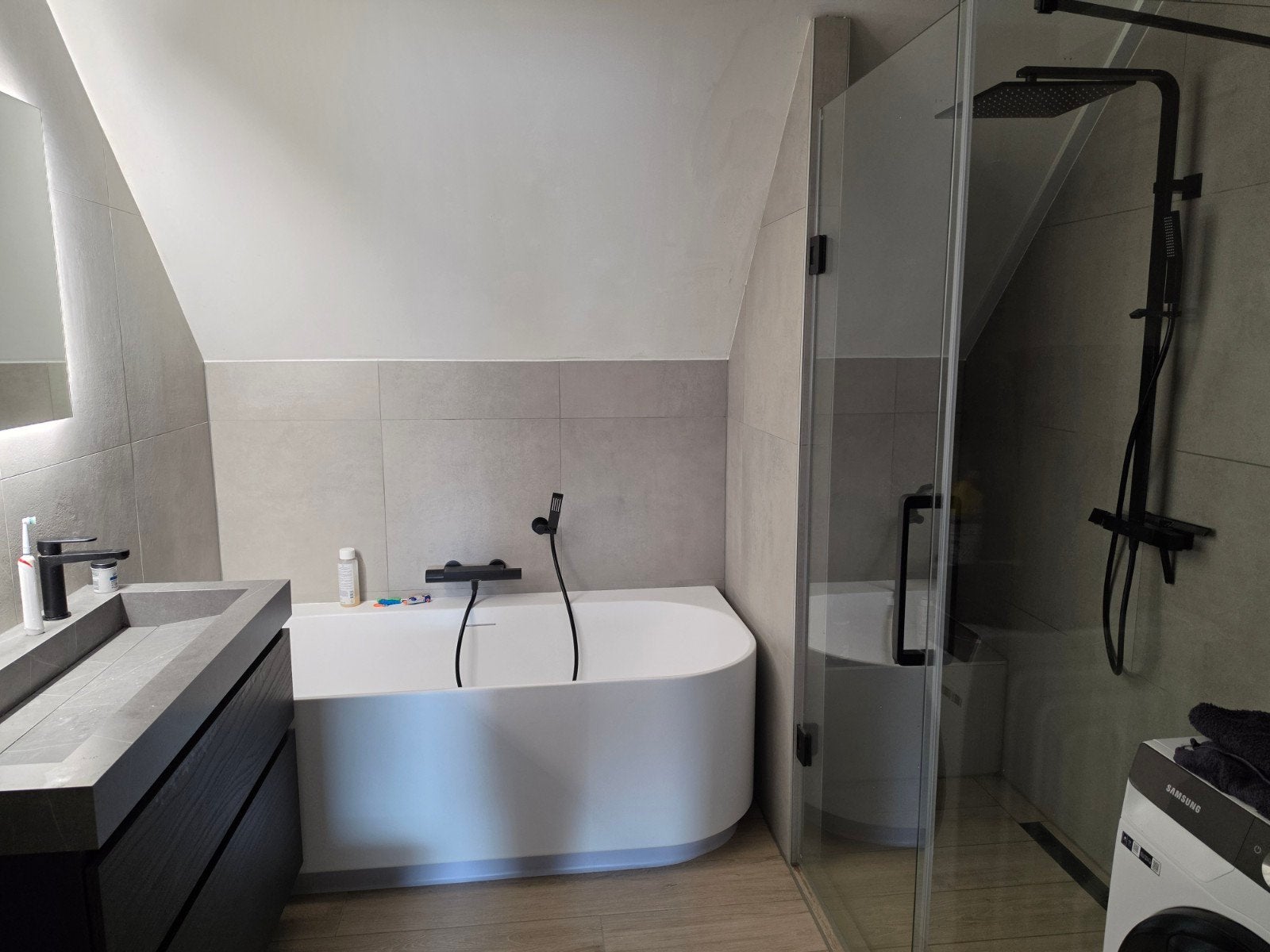 Grijze betonlook badkamer/toilet tegels, Ophalen, 60 cm of meer, Nieuw, Wandtegels