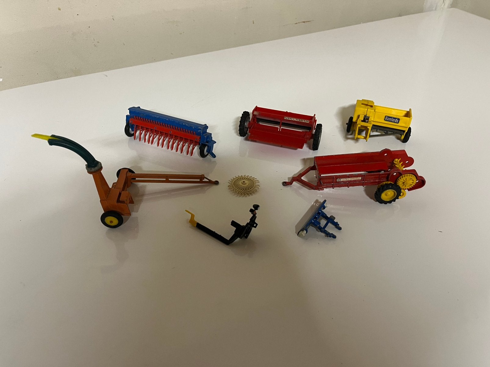 Britains, PARTIJ schade/onderdelen modellen, Schaal 1:32, Hobby en Vrije tijd, Ophalen of Verzenden, Gebruikt, Tractor of Landbouw