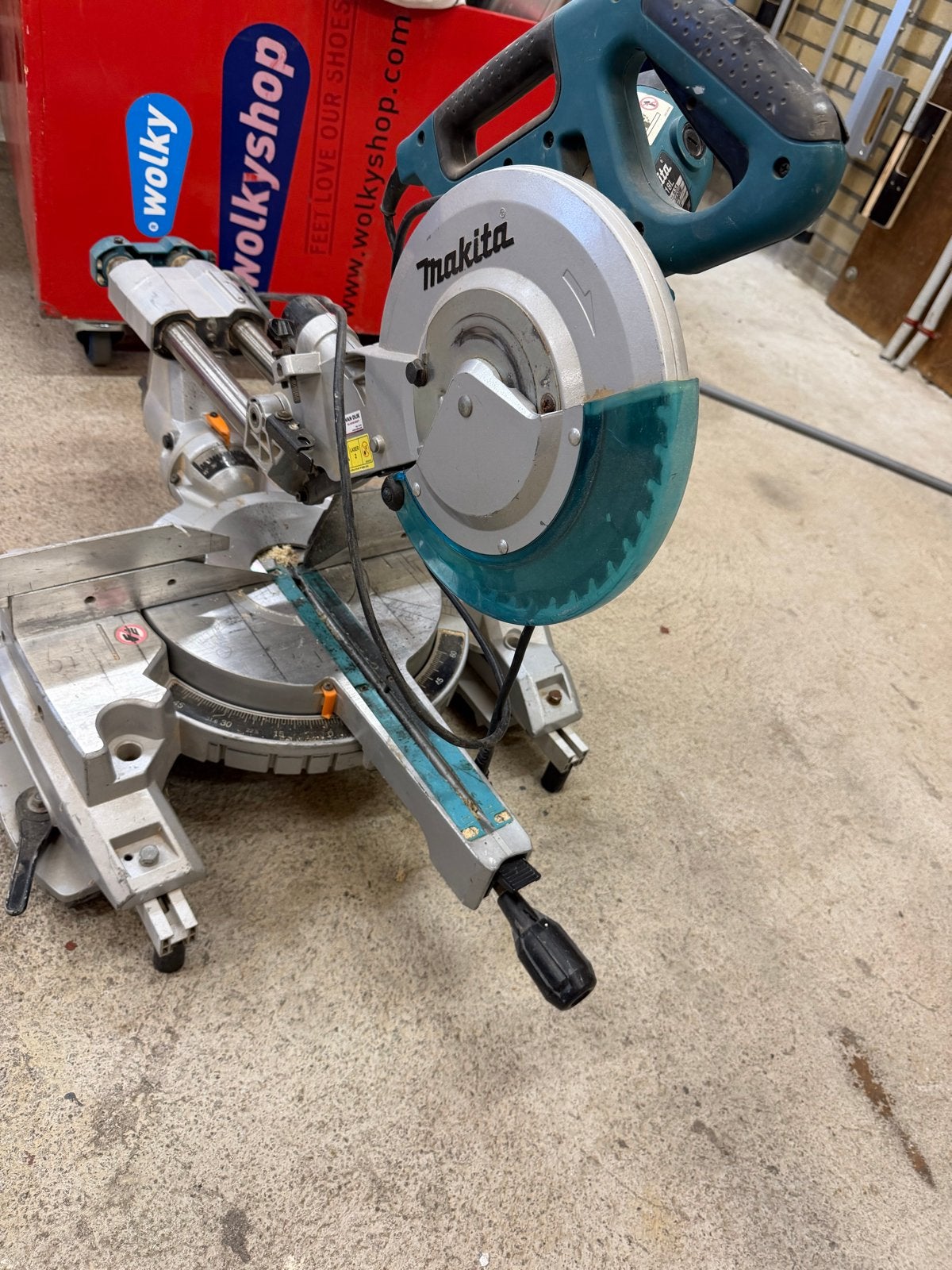 Makita LS1018L Afkortzaag - Krachtig en Nauwkeurig, Ophalen, Gebruikt, 70 mm of meer, Afkortzaag
