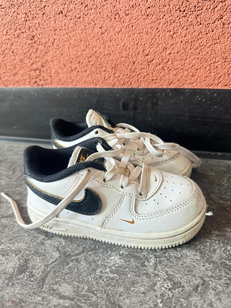 Nike airforce maat 25, Schoentjes, Jongetje of Meisje, Ophalen of Verzenden, Zo goed als nieuw