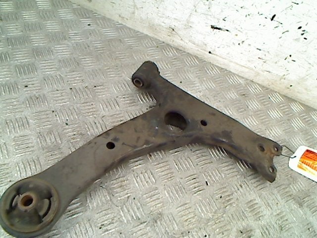 Draagarm Rechts Voor Toyota Corolla Verso (R10/11) 2004, Gebruikt, Kundenbetreuung@toyota.de, Toyota-Allee 2, Köln 50858, , Duitsland