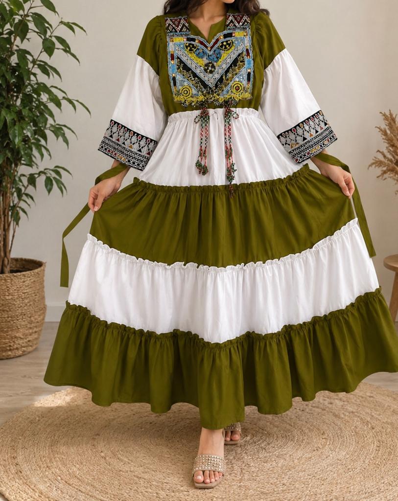 Prachtige Afghaanse jurk - Traditioneel design, Maat 46/48 (XL) of groter, Nieuw, Ophalen of Verzenden, Onder de knie