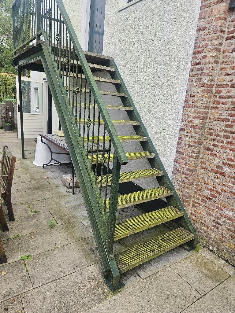 Buiten trap, Ophalen, Gebruikt, Minder dan 2 meter