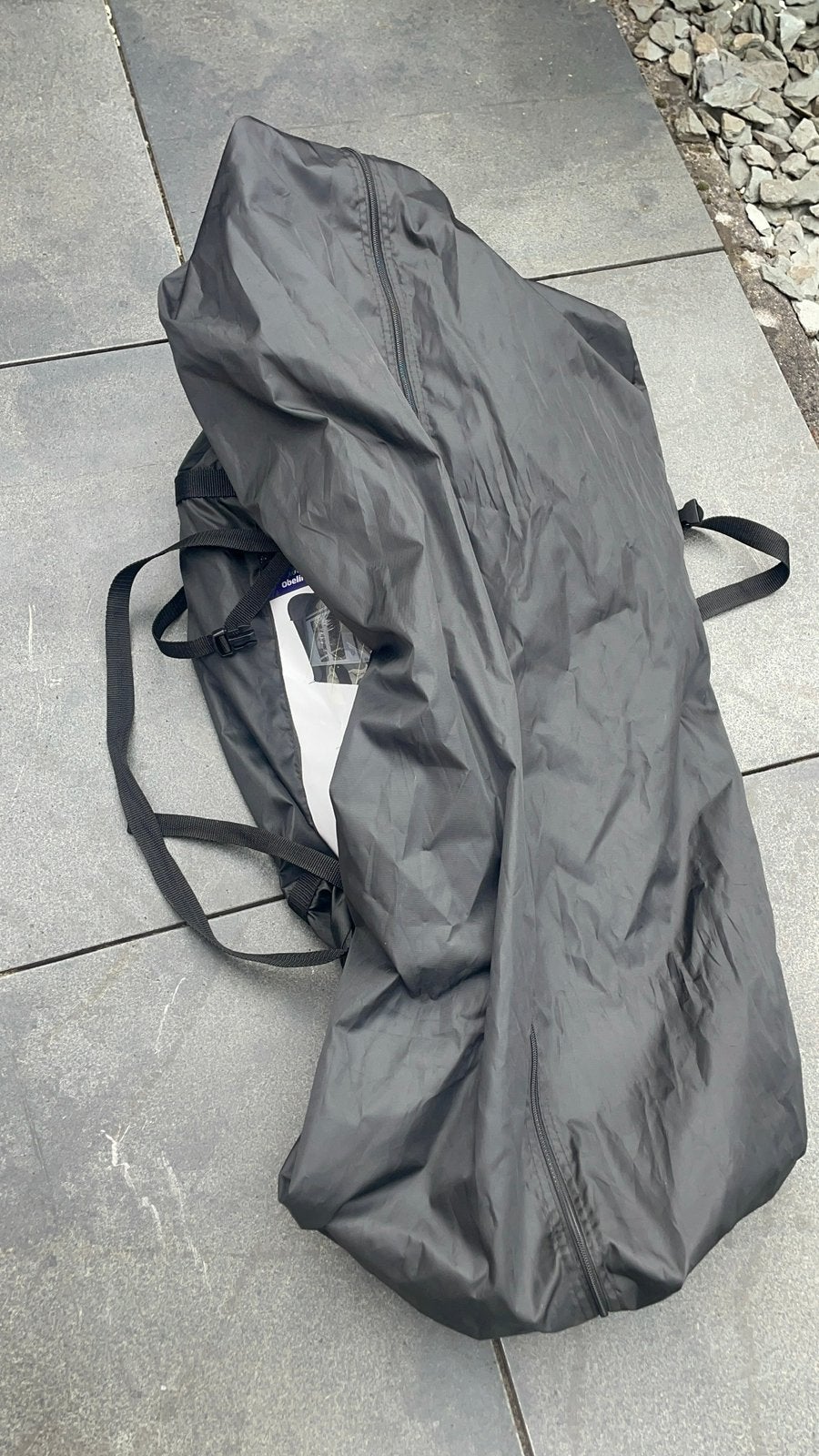 Tas waar een tent in heeft gezeten, Ophalen, Nieuw