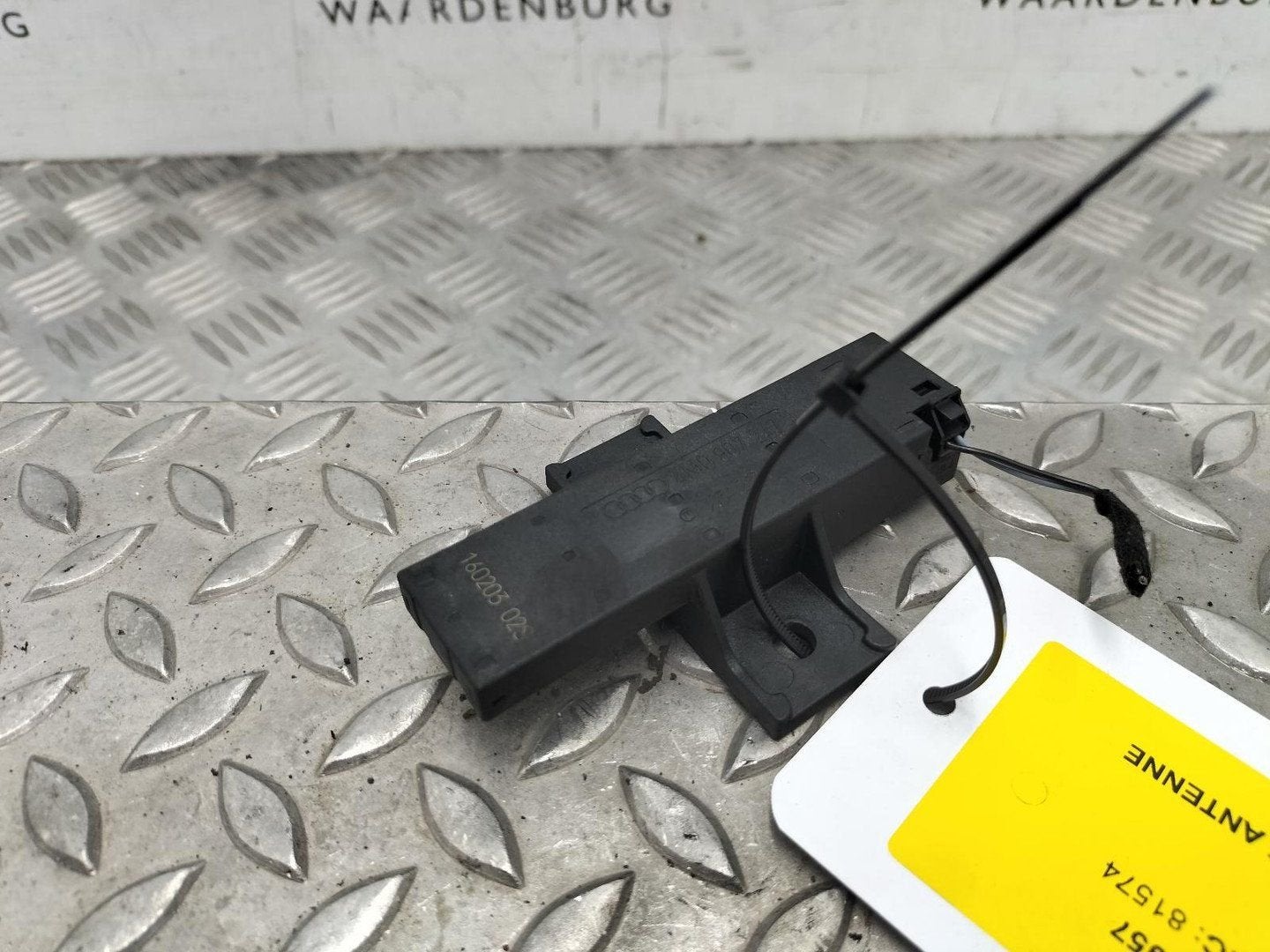 AUDI A4 2.0 TFSI u Sp. ProLS  ANTENNE 4M0907247 2016, Ophalen of Verzenden