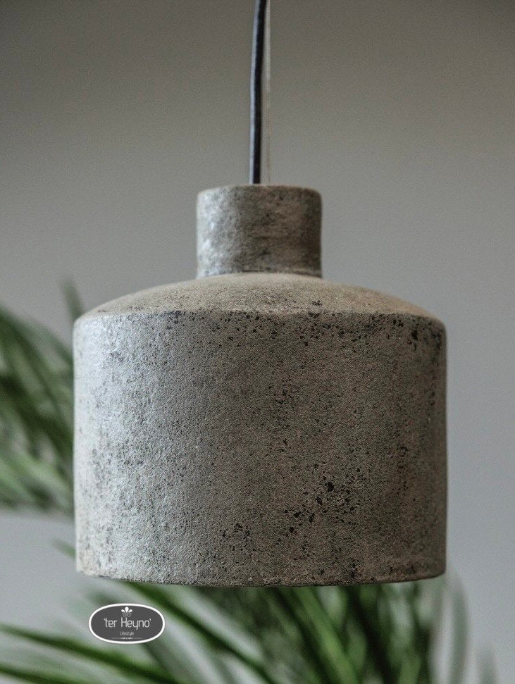 Stenen hanglamp hang lamp steen grijs stoer sober landelijk, Huis en Inrichting, Lampen | Hanglampen, Stoer en sober landelijk wonen landelijke stijl woonaccessoires