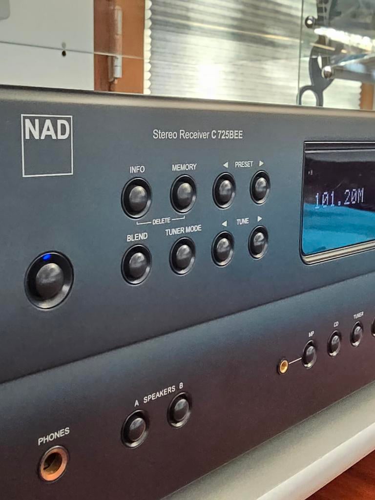 NAD C 725BEE Tuner versterker tot staat!, Ophalen of Verzenden, Zo goed als nieuw, Minder dan 60 watt, Overige merken