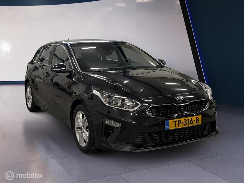 Kia Ceed 1.0 T-GDi DynamicLine ✓AppleCar.✓Cam✓NAP✓Na, Voorwielaandrijving, Gebruikt, Euro 6, Handgeschakeld