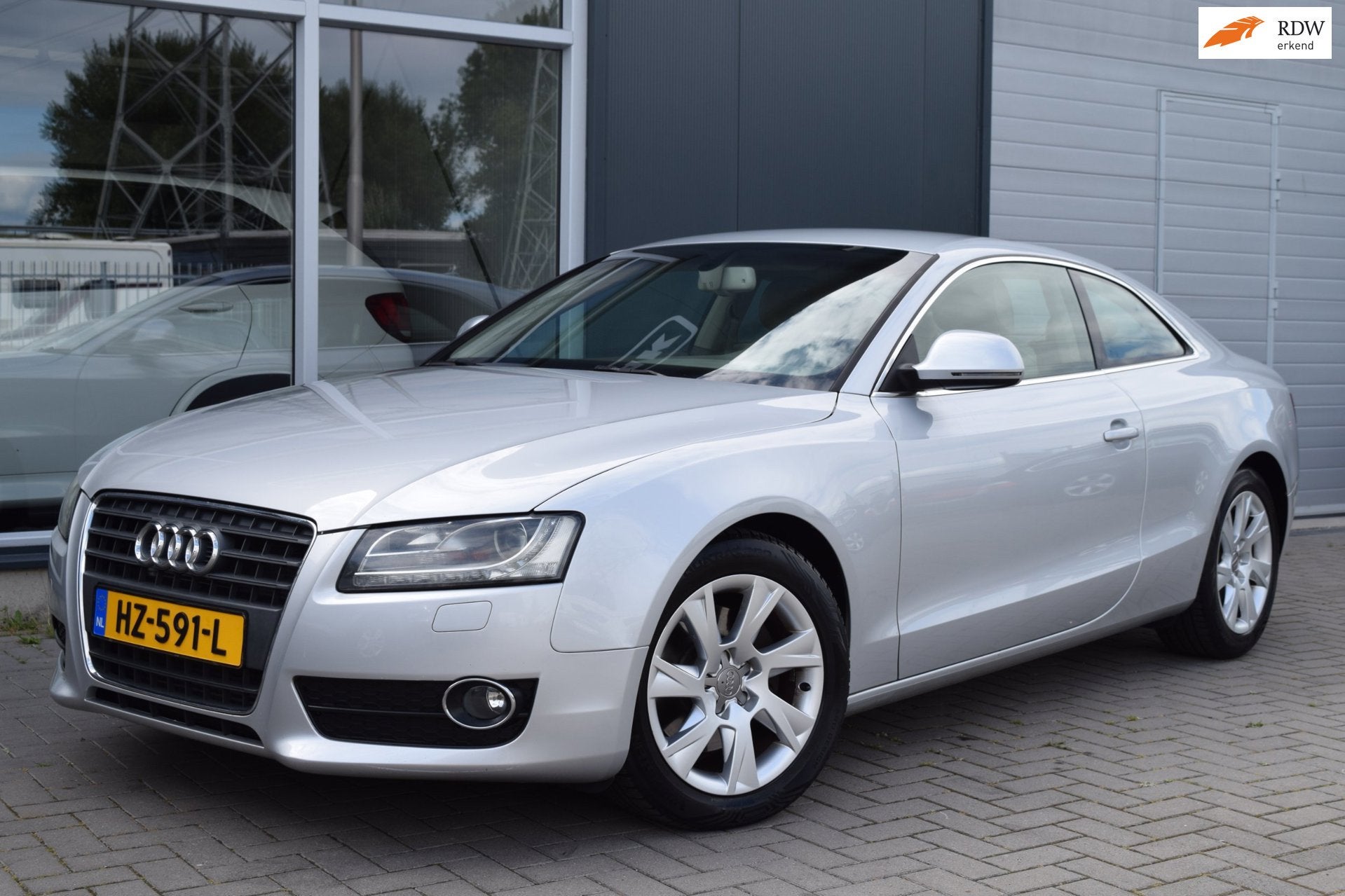 Audi A5 Coupé 2.7 TDI Pro Line | Automaat | LED + Xenon | A, Auto's, 15 km/l, Gebruikt, Beige, 2698 cc