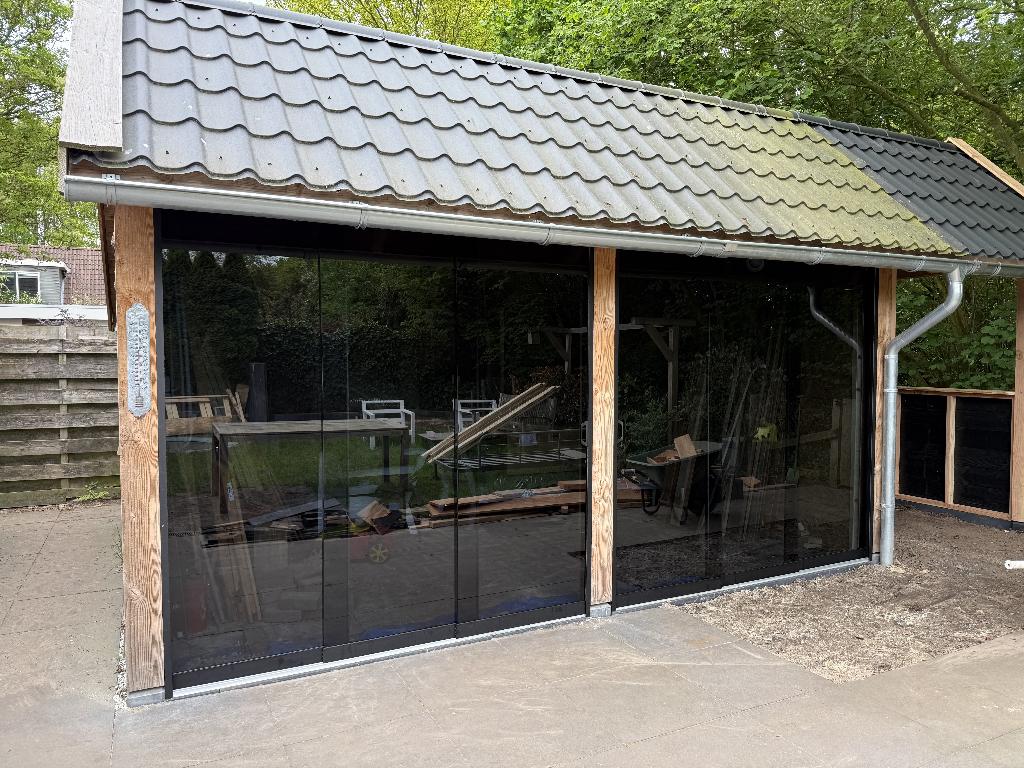 Actieprijs glazen schuifwand 3-rails  Incl. montage mogelijk, Tuin en Terras, Overkappingen, Ophalen, Dekker overkappingen, Nieuw