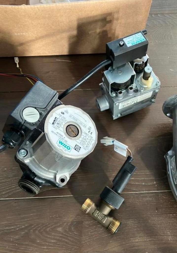 Intergas hre onderdelen, Doe-het-zelf en Verbouw, Minder dan 30 cm, Cv-ketel of Combi-ketel, Minder dan 60 cm, Ophalen of Verzenden