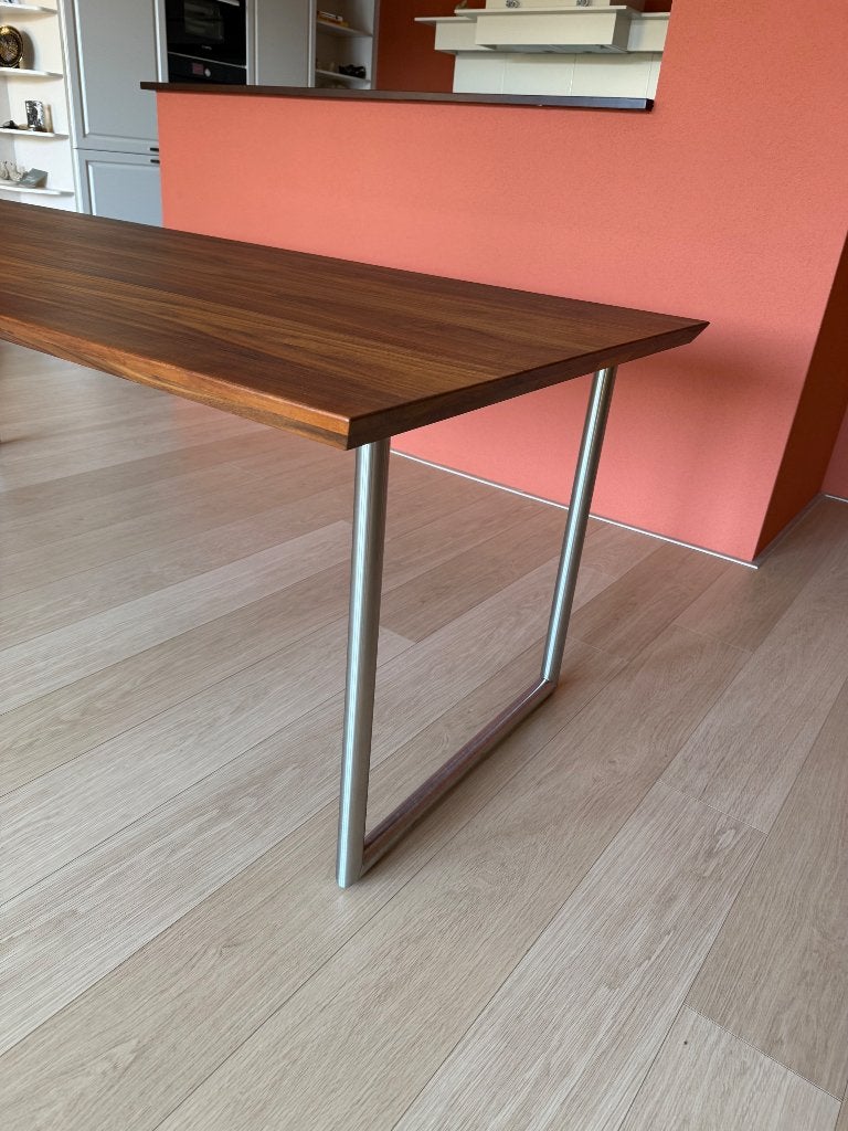 Noten houten eetkamertafel, model Landio. Afm. 240x100x77, Huis en Inrichting, Tafels | Eettafels, Ophalen, 200 cm of meer, 50 tot 100 cm