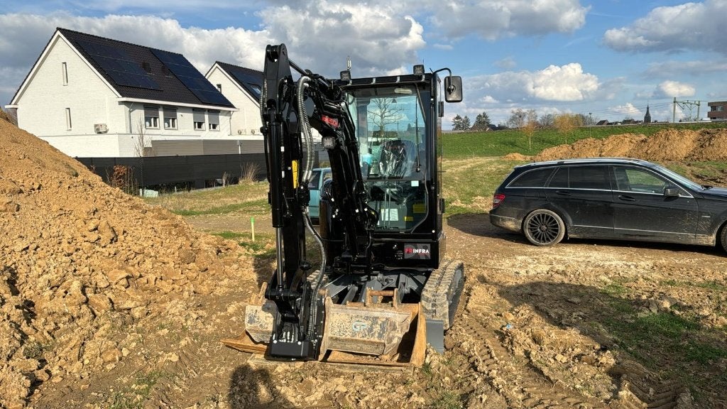 Takeuchi TB 325 R minigraver, Ophalen, Graafmachine