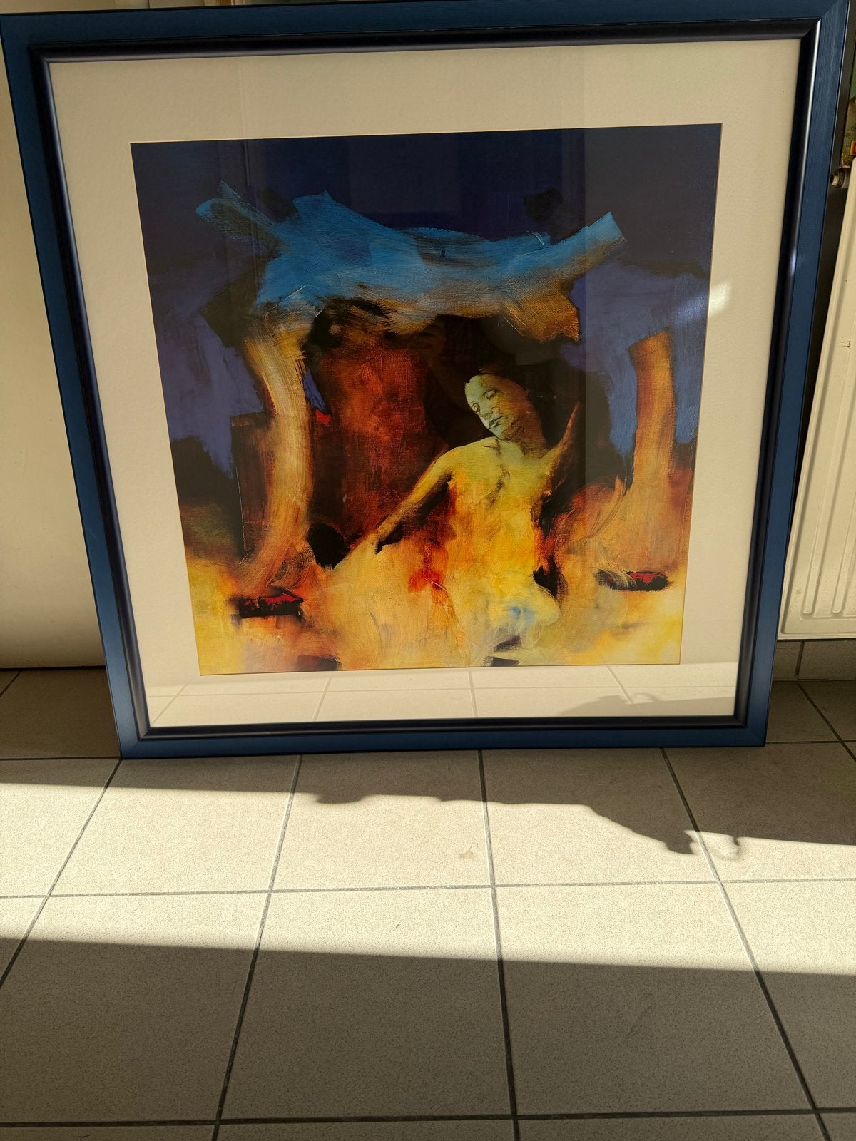 Abstract kunstwerk met figuur in blauwe lijst, Ophalen of Verzenden