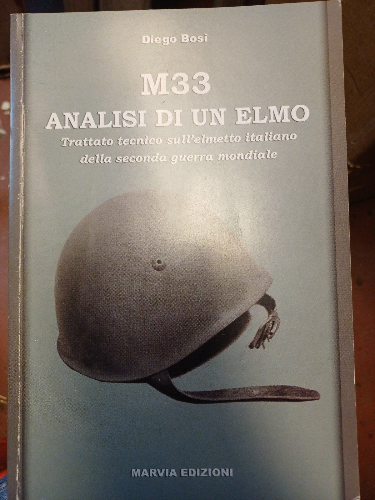 M33: Analyse van een Italiaanse Tweede Wereldoorlog helm, Diego Bosi, Ophalen of Verzenden, Overige onderwerpen, Tweede Wereldoorlog