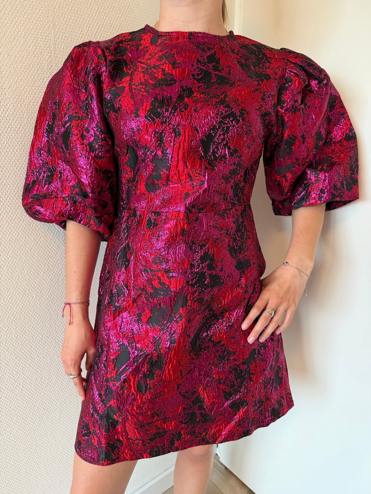 Azzurro Jacquard Jurk met Pofmouwen - Nieuw met kaartje, Nieuw, Ophalen of Verzenden, Roze, Maat 36 (S)